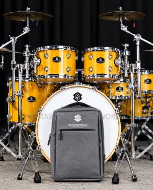 Soundwave Master Series Complete 5 Piece Drum Kit Plus Free Drum Bag