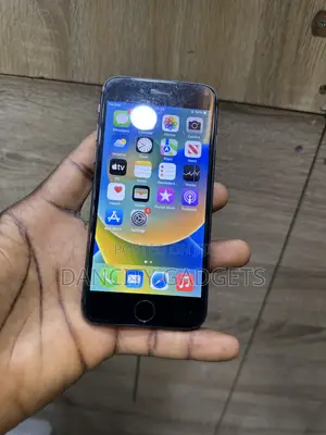 Apple iPhone 8 64 GB Black