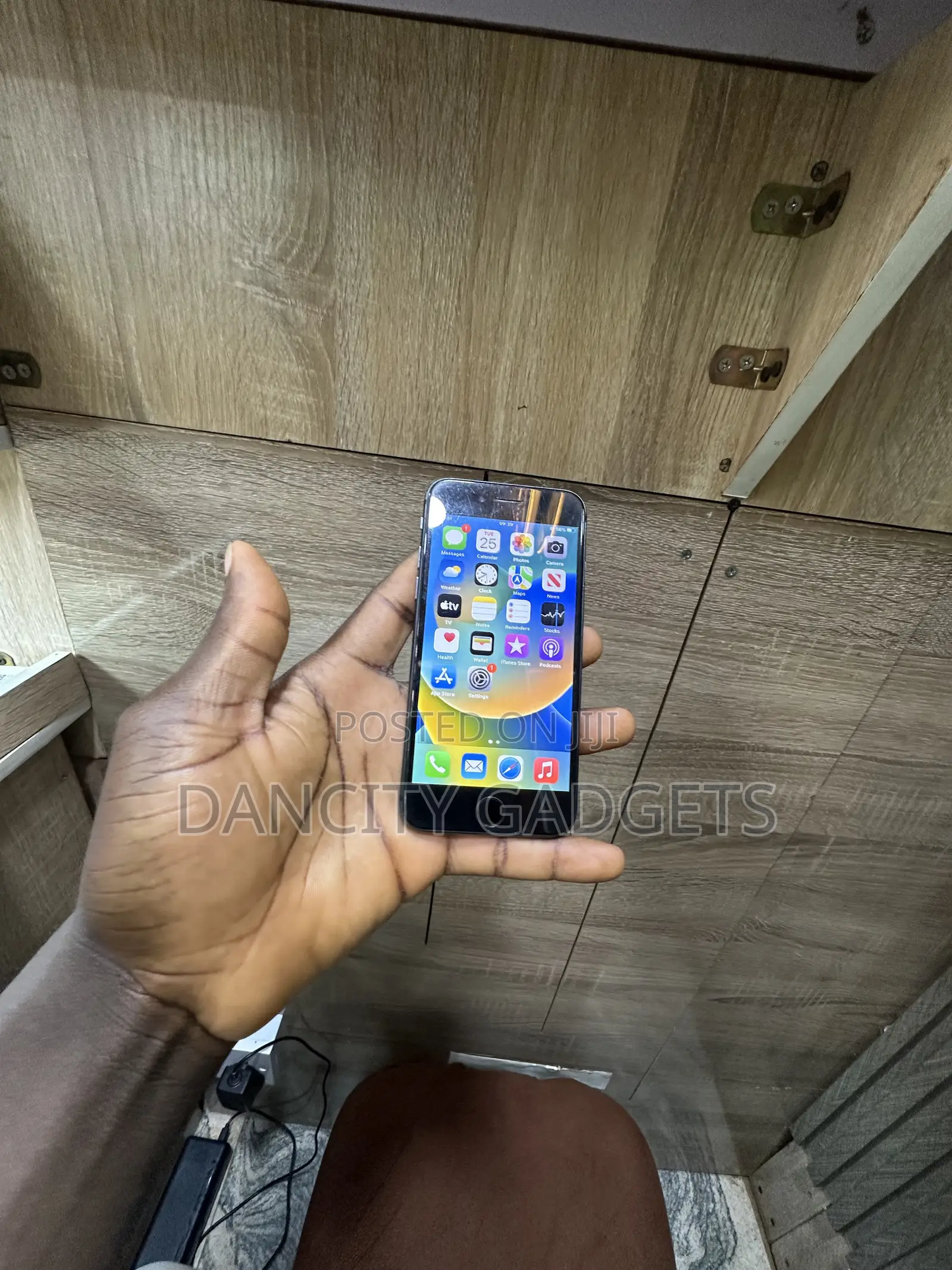 Apple iPhone 8 64 GB Black