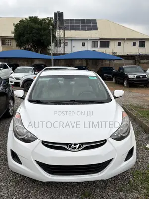 Hyundai Elantra GLS Sedan FWD (1.8L 4cyl 6M) 2013 White