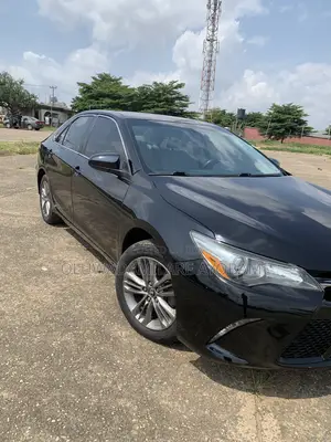 Toyota Camry SE 4dr Sedan (2.5L 4cyl 6A) 2017 Black