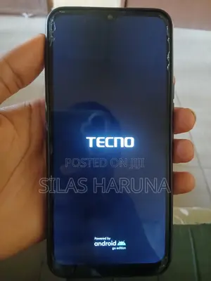 Tecno Spark 8C 64 GB Blue