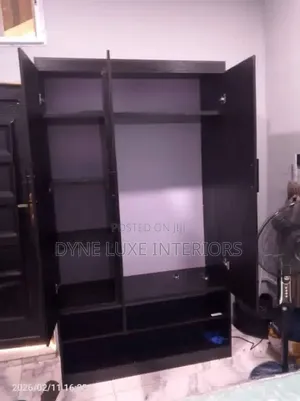 Quality Wooden 4by6 Wardrobe Made With Quality Wood