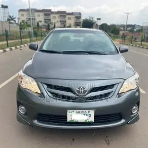 Toyota Corolla 2013 Gray