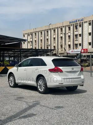 Toyota Venza LE 2012 White