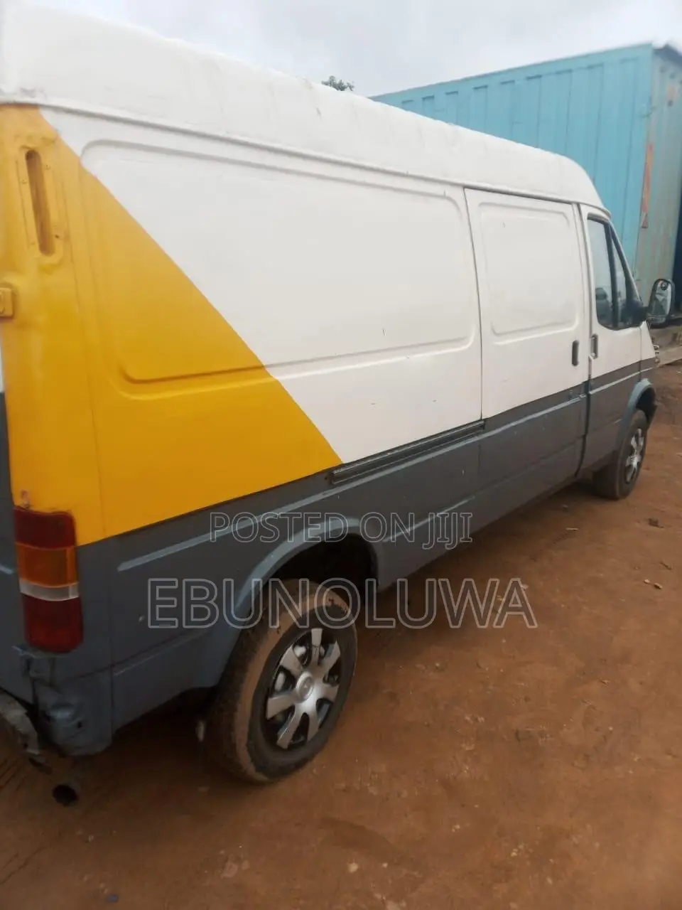 Ford Transit 2000 White