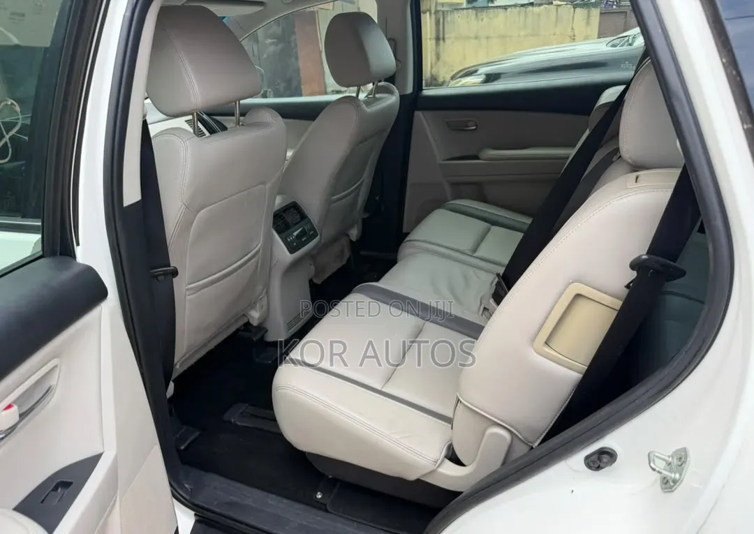Mazda AZ 2011 White