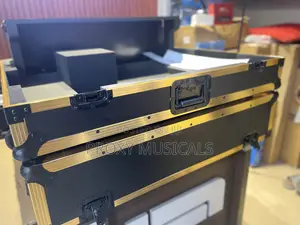 Midas M32 Digital Mixer Flight Case