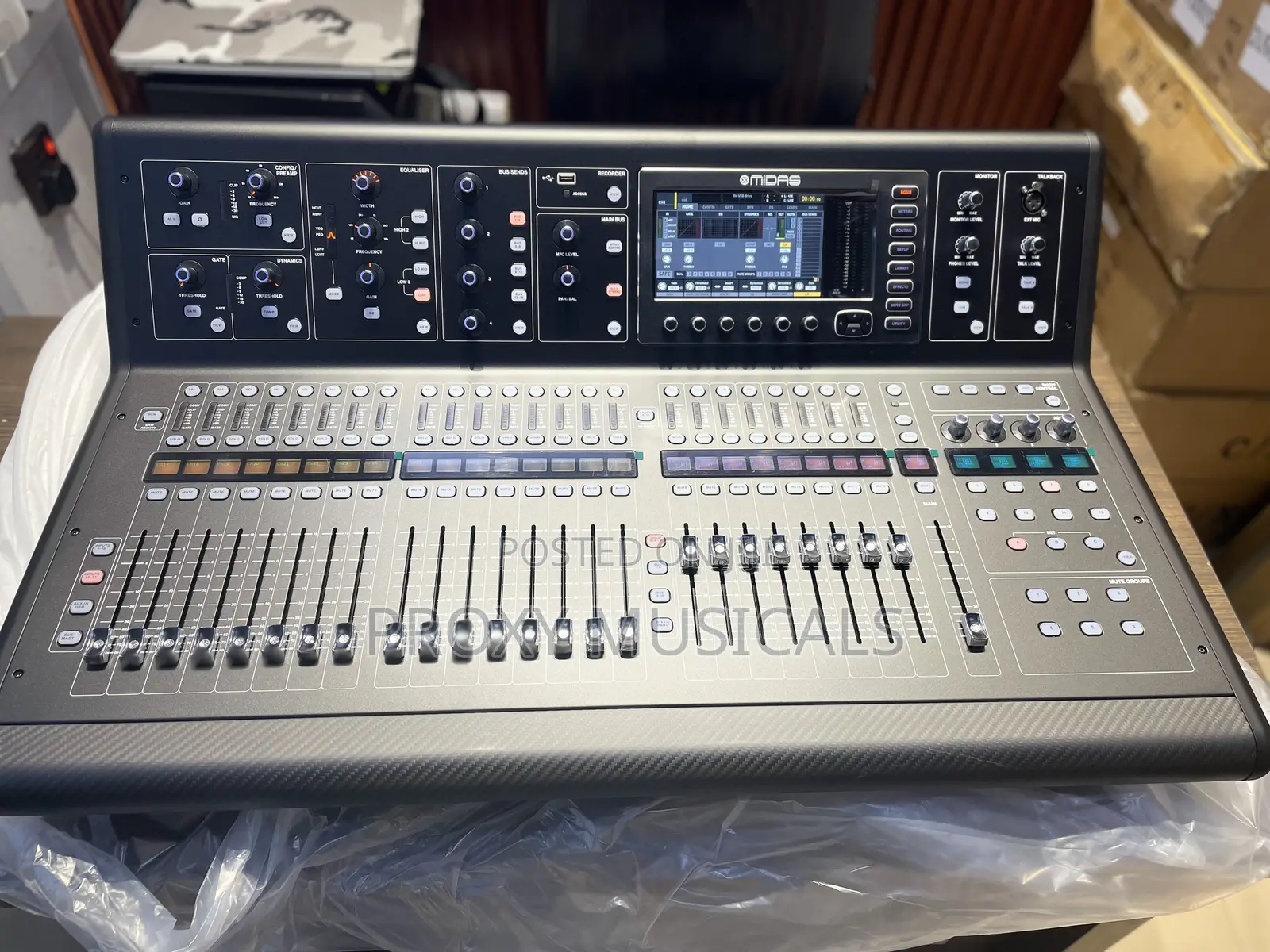 Original Midas M32 Digital Mixing Console