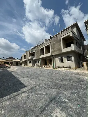 4bdrm Duplex in Carlton Estate, Akobo for sale