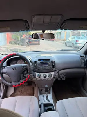 Hyundai Elantra 2009 Silver