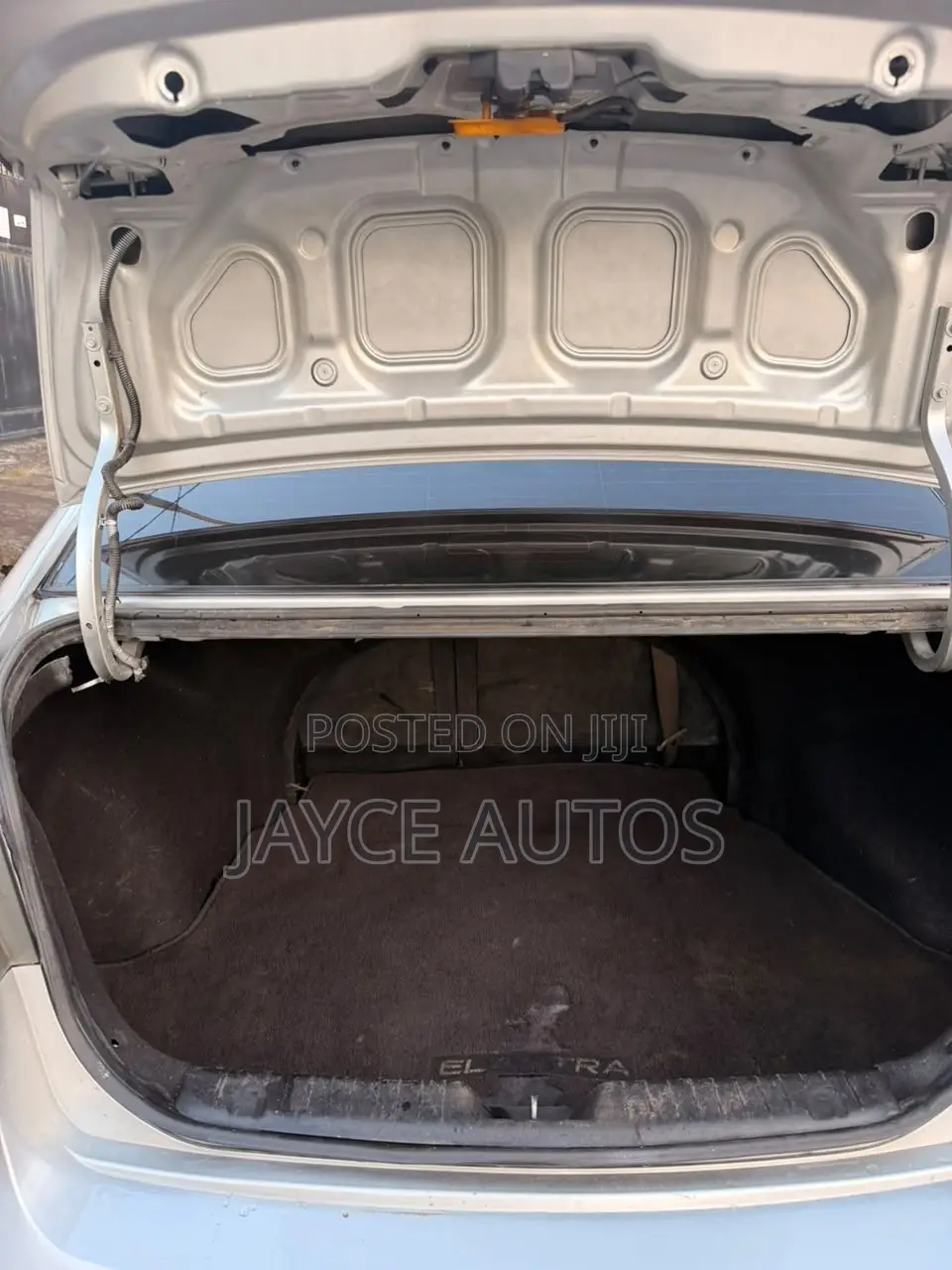 Hyundai Elantra 2009 Silver