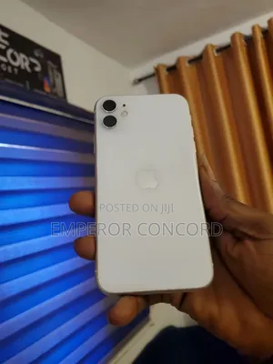 Apple iPhone 11 64 GB White