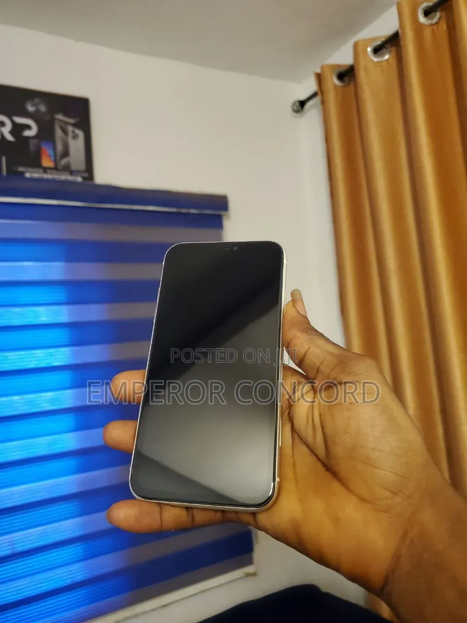 Apple iPhone 11 64 GB White