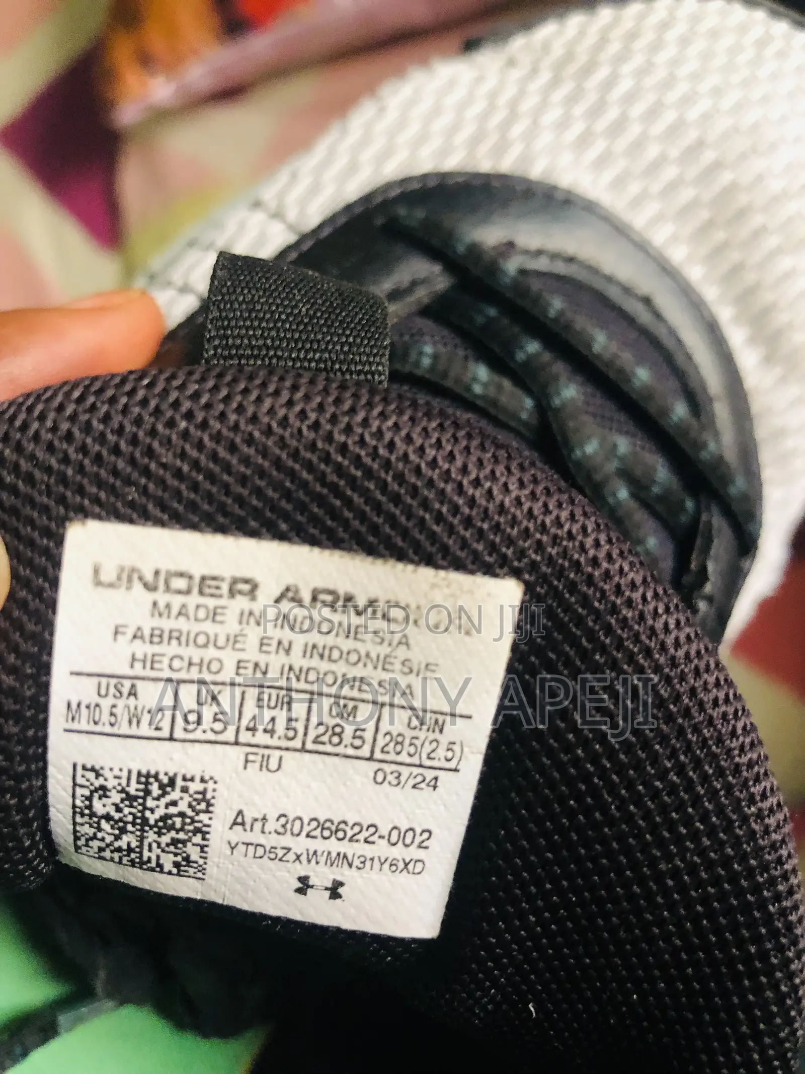Sneakers (Under Armour)