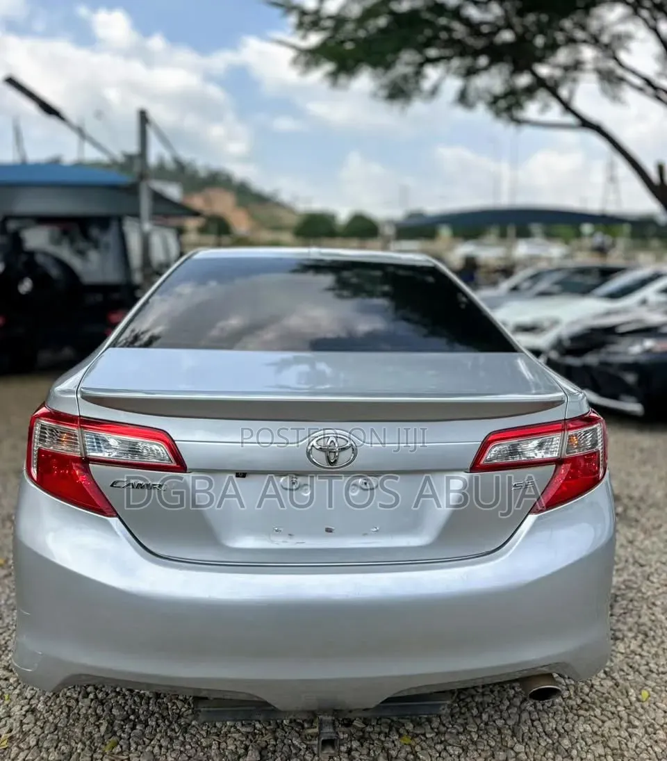 Toyota Camry 2013 Silver