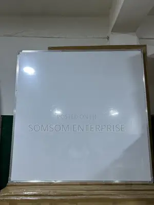 Double Sided Magnetic Whiteboard 120x120cm (4x4ft)