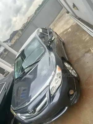 Toyota Corolla 2011 Gray