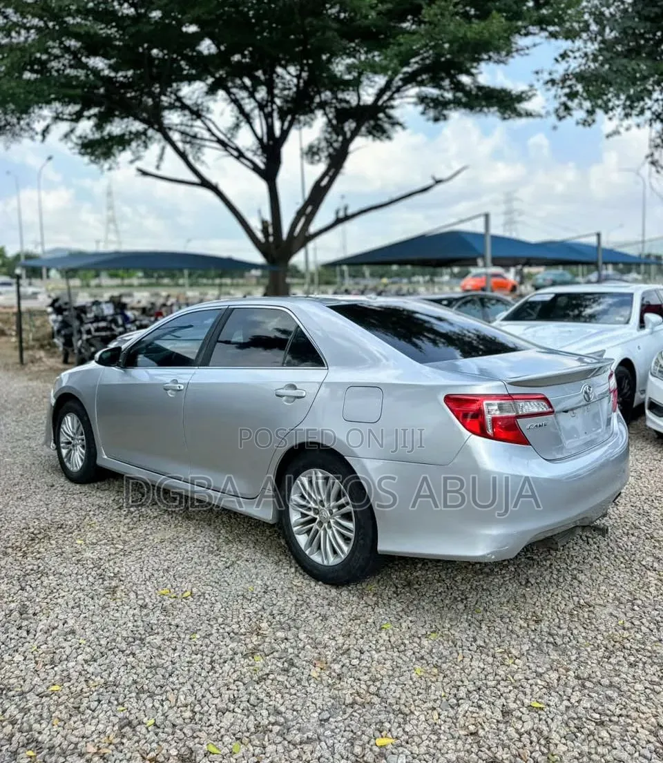 Toyota Camry 2013 Silver