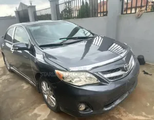 Toyota Corolla 2011 Gray