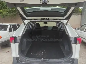 Toyota RAV4 2023 White