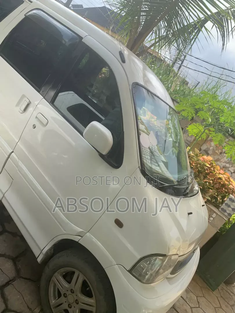 Daihatsu Hijet 2011 White
