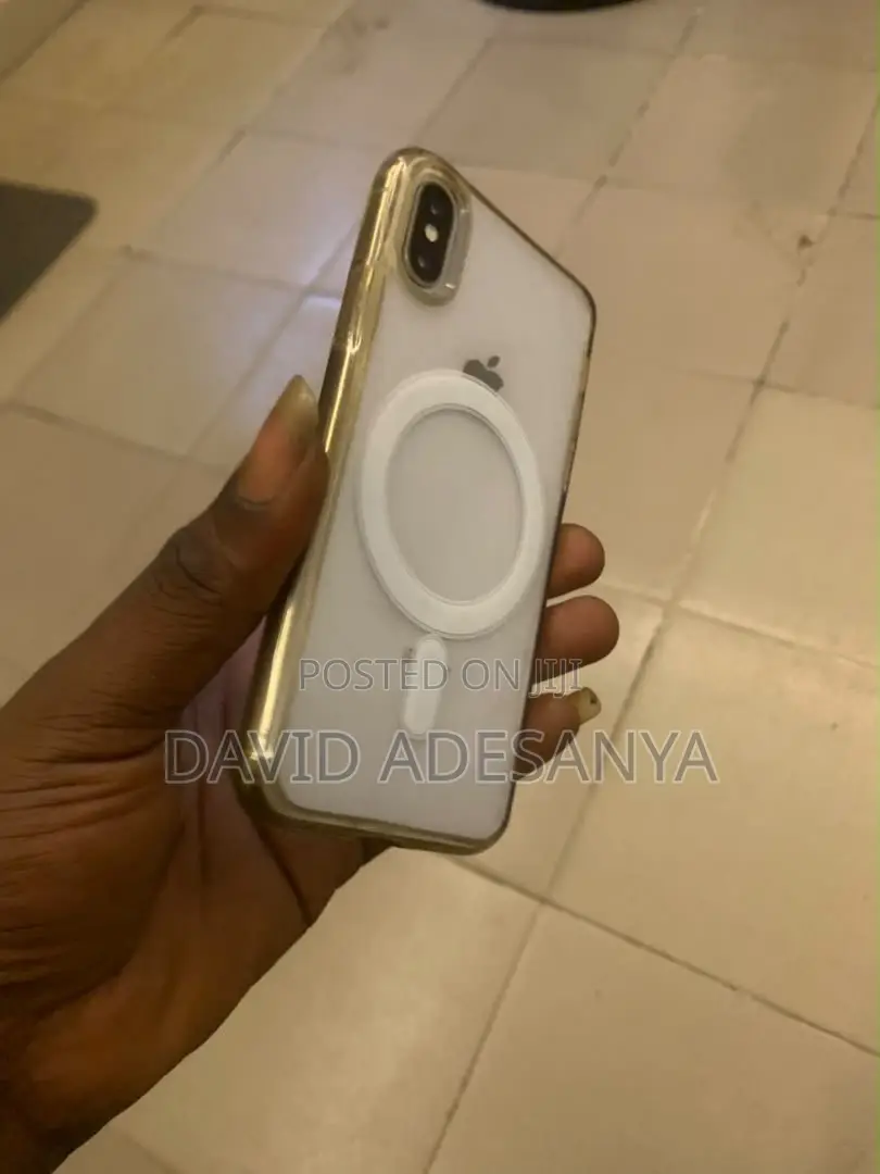 Apple iPhone X 64 GB White