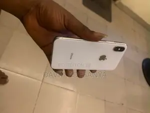 Apple iPhone X 64 GB White