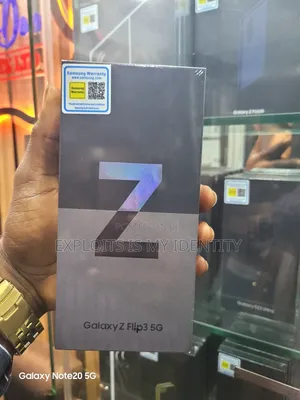 New Samsung Galaxy Z Flip 3 256 GB Gray