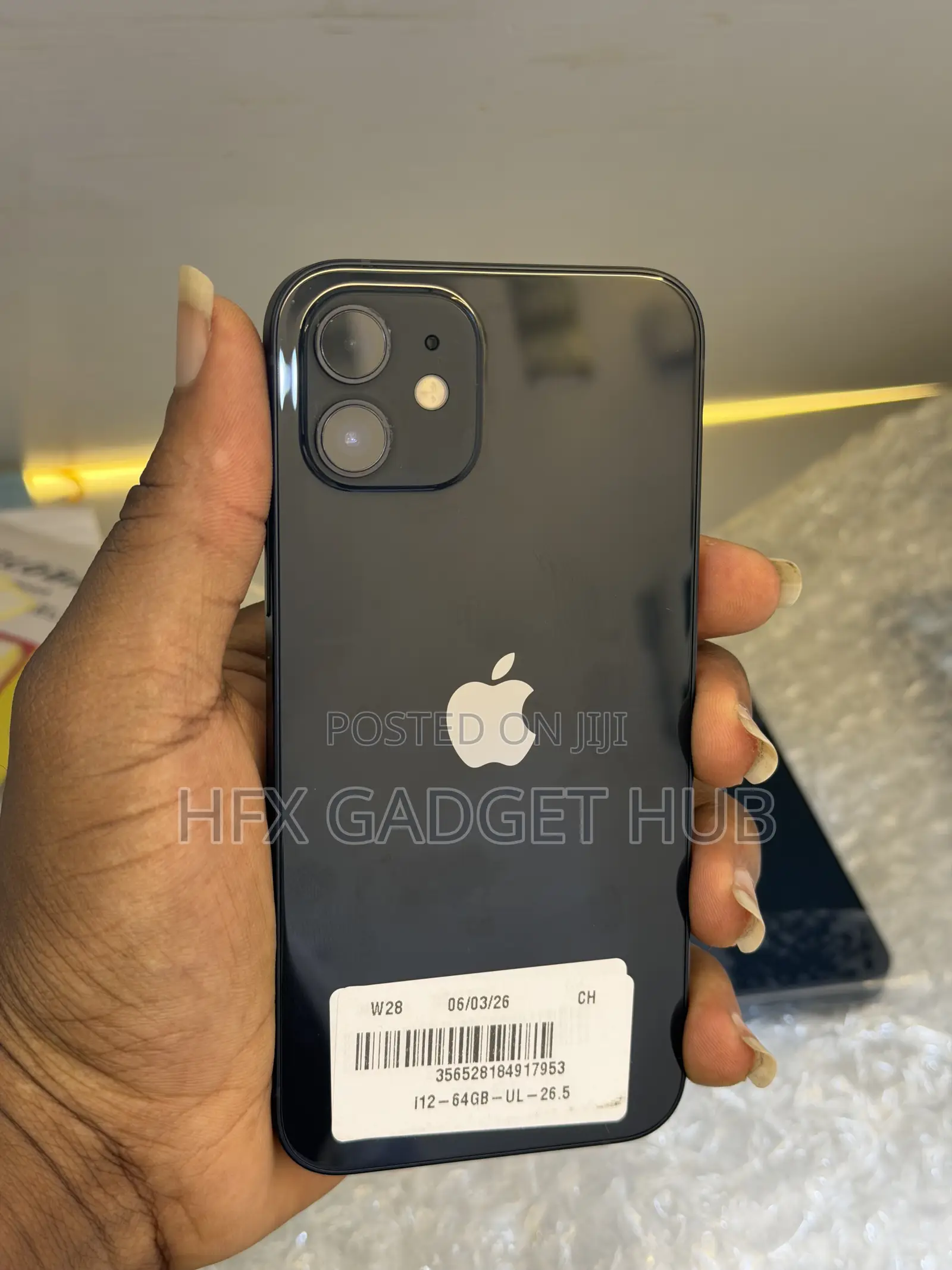 Apple iPhone 12 64 GB Black
