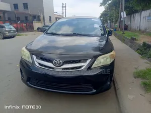 Toyota Corolla 2012 Black