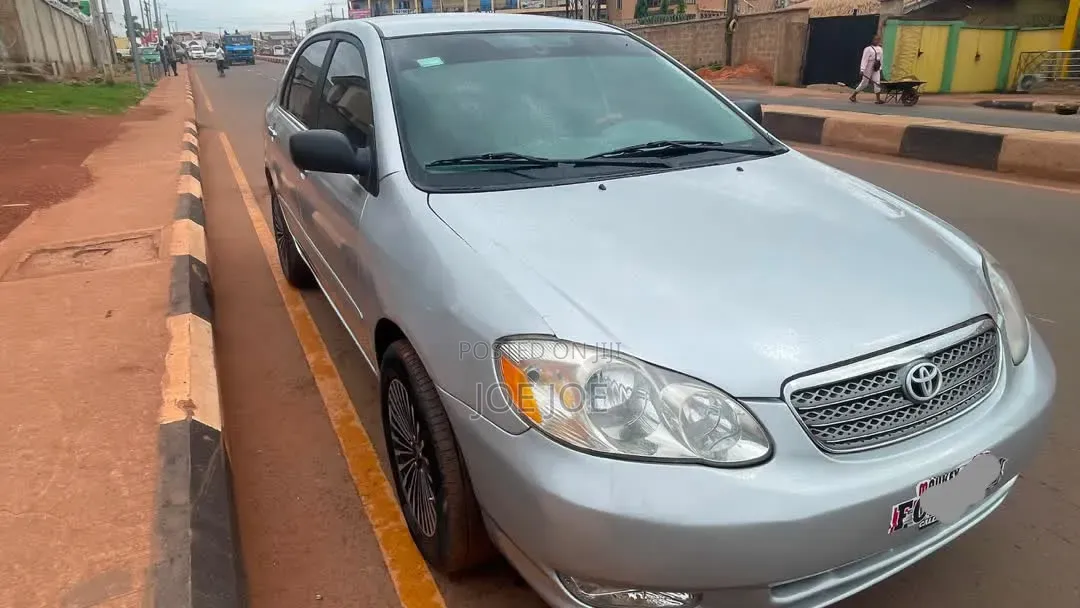 Toyota Corolla 2004 Silver