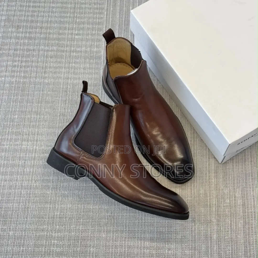 Tapered Leather Chelsea Boot “Cognac”