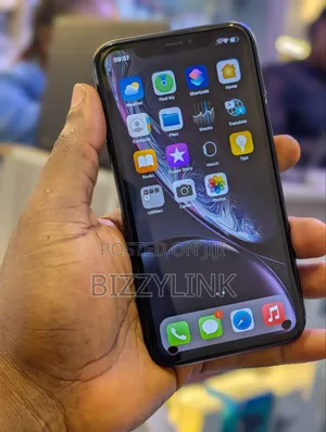 Apple iPhone XR 64 GB Black
