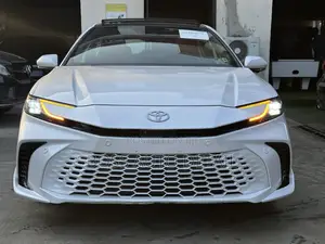 Toyota Camry XSE 2025 White
