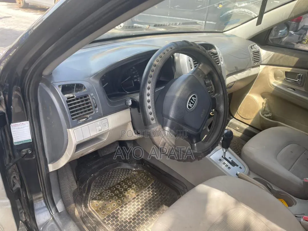 Kia Cerato 2007 Black