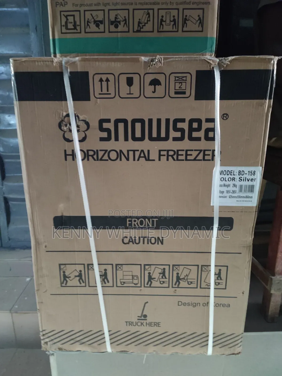 Snow Deep Freezer Model BD-158