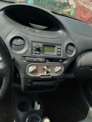 Toyota Yaris 2003 Black