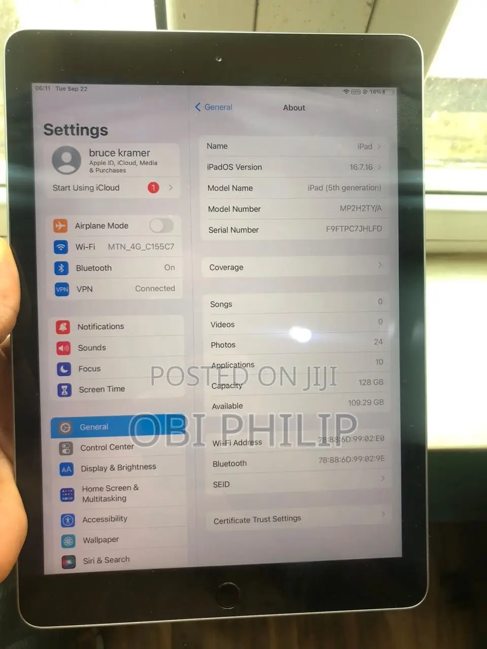 Apple iPad 9.7 128 GB Gray