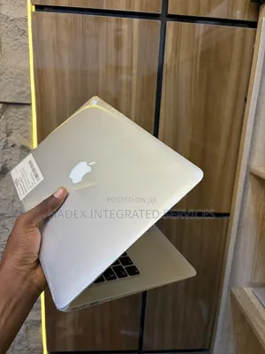 Laptop Apple MacBook Air 2017 8GB Intel Core i5 SSD 128GB