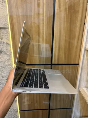 Laptop Apple MacBook Air 2017 8GB Intel Core i5 SSD 128GB