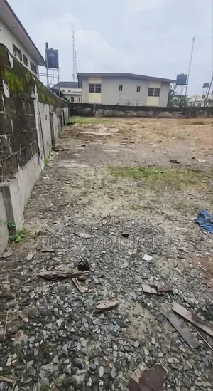 Prime Parcel of Bare Land Measuring About 950sqm at Akoka (Near Unilag)