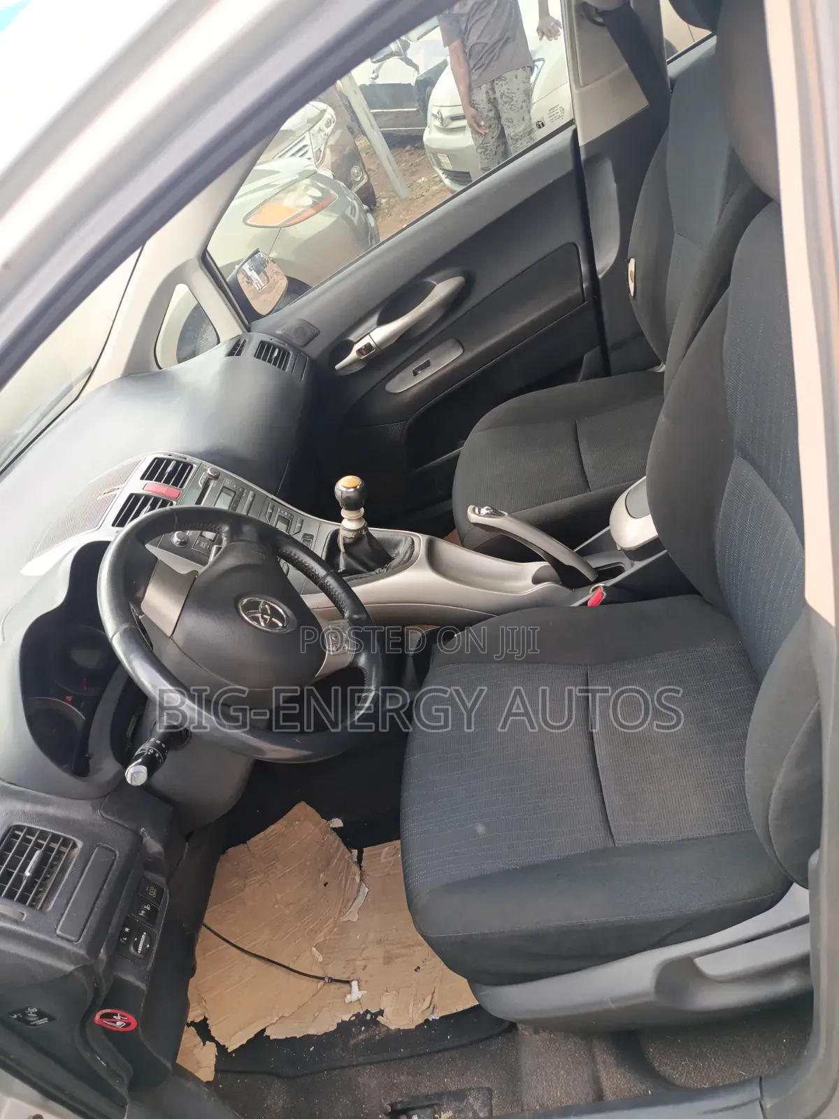 Toyota Auris 2009 White
