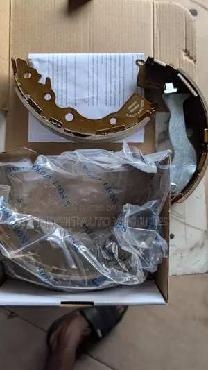 Shoe Brake Lining for Hyundai Accent Kia Rio 2006