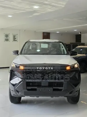 New Toyota Hilux 2026 Black