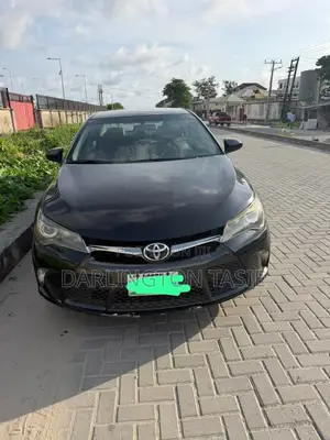 Toyota Camry SE 4dr Sedan (2.5L 4cyl 6A) 2017 Black