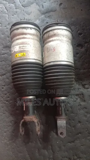 Front Balloon Shock for Dodge Ram 2020
