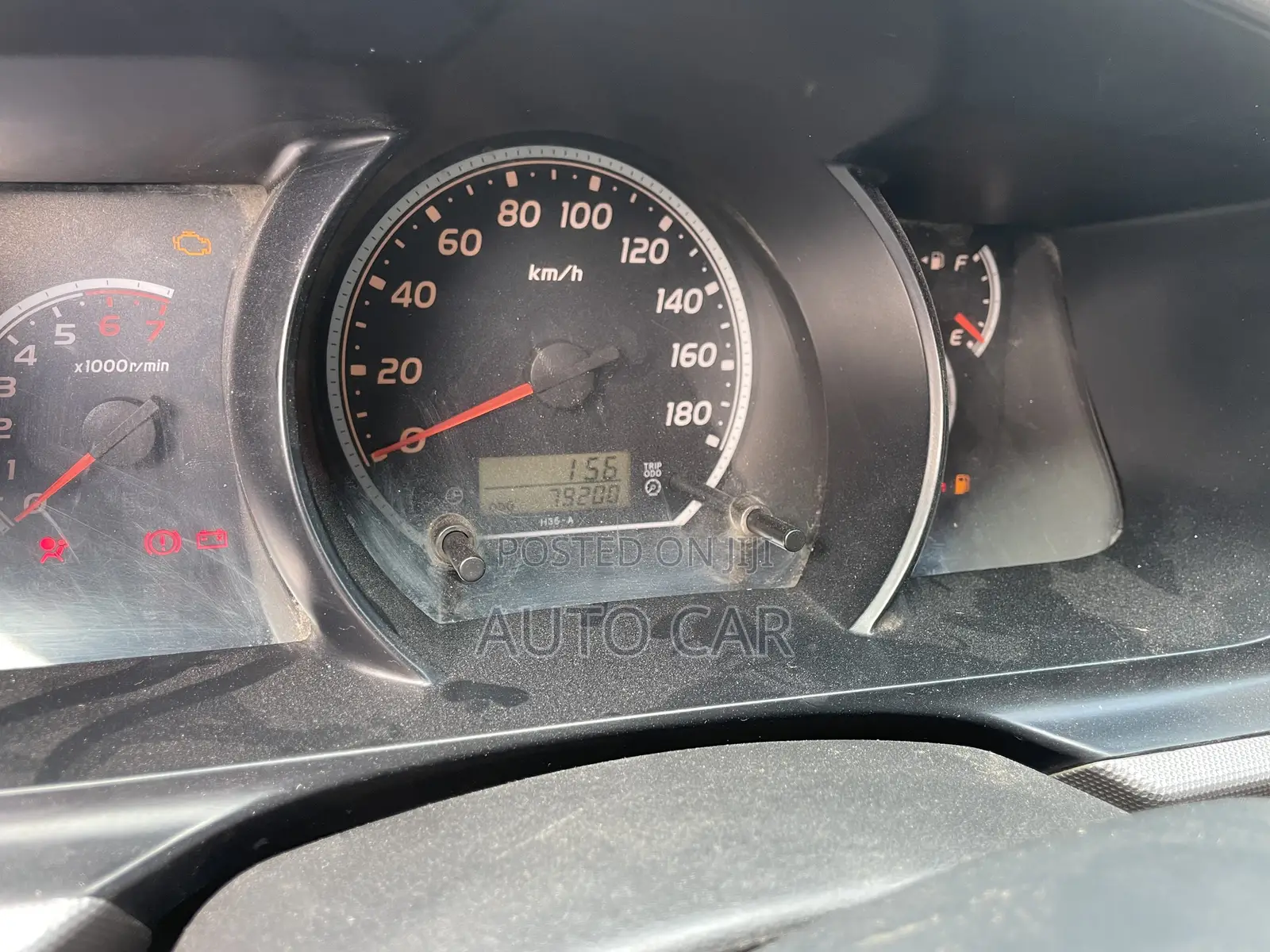 Toyota HiAce 2013 Gold