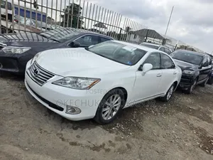 Lexus ES 2012 White