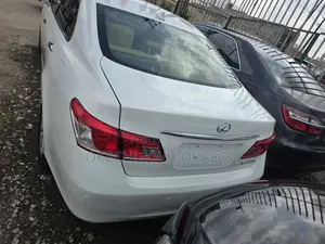 Lexus ES 2012 White